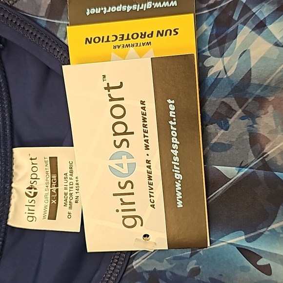 Girls4sport Half Sleeve Rash Guard Navy Fish Design Size XL NWT - Picture 6 of 7